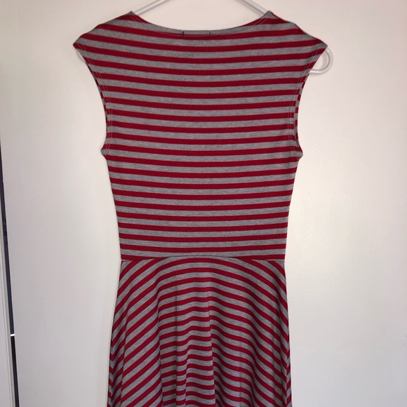 Dress - Picture 4 of 4